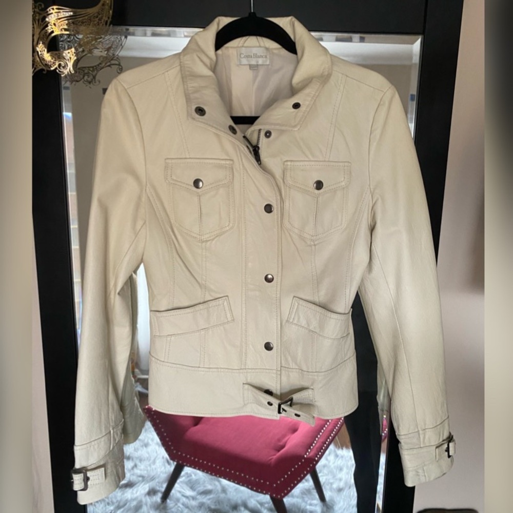 Genuine cream leather jacket😍